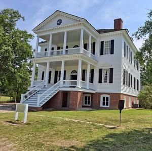 Meet your Posher, Renita